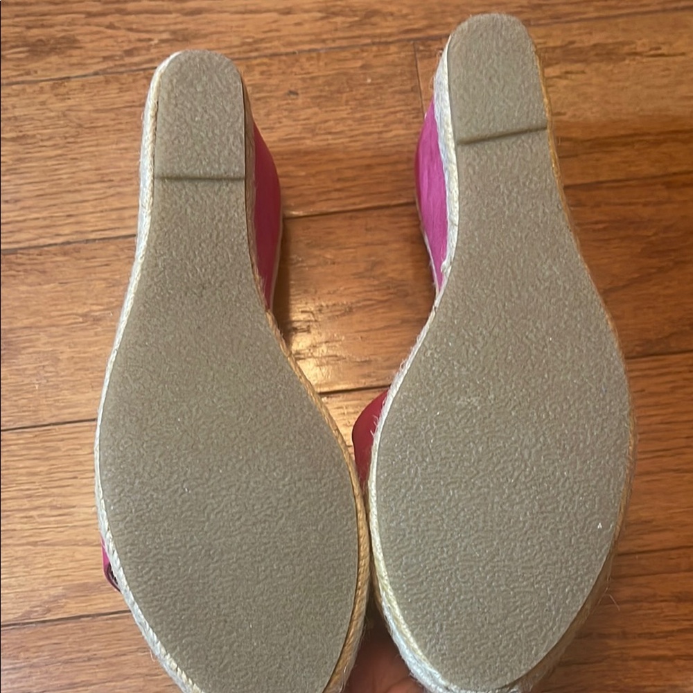 Shoe Dazzle Hot Pink Wedge Slide Sandals - Picture 8 of 8